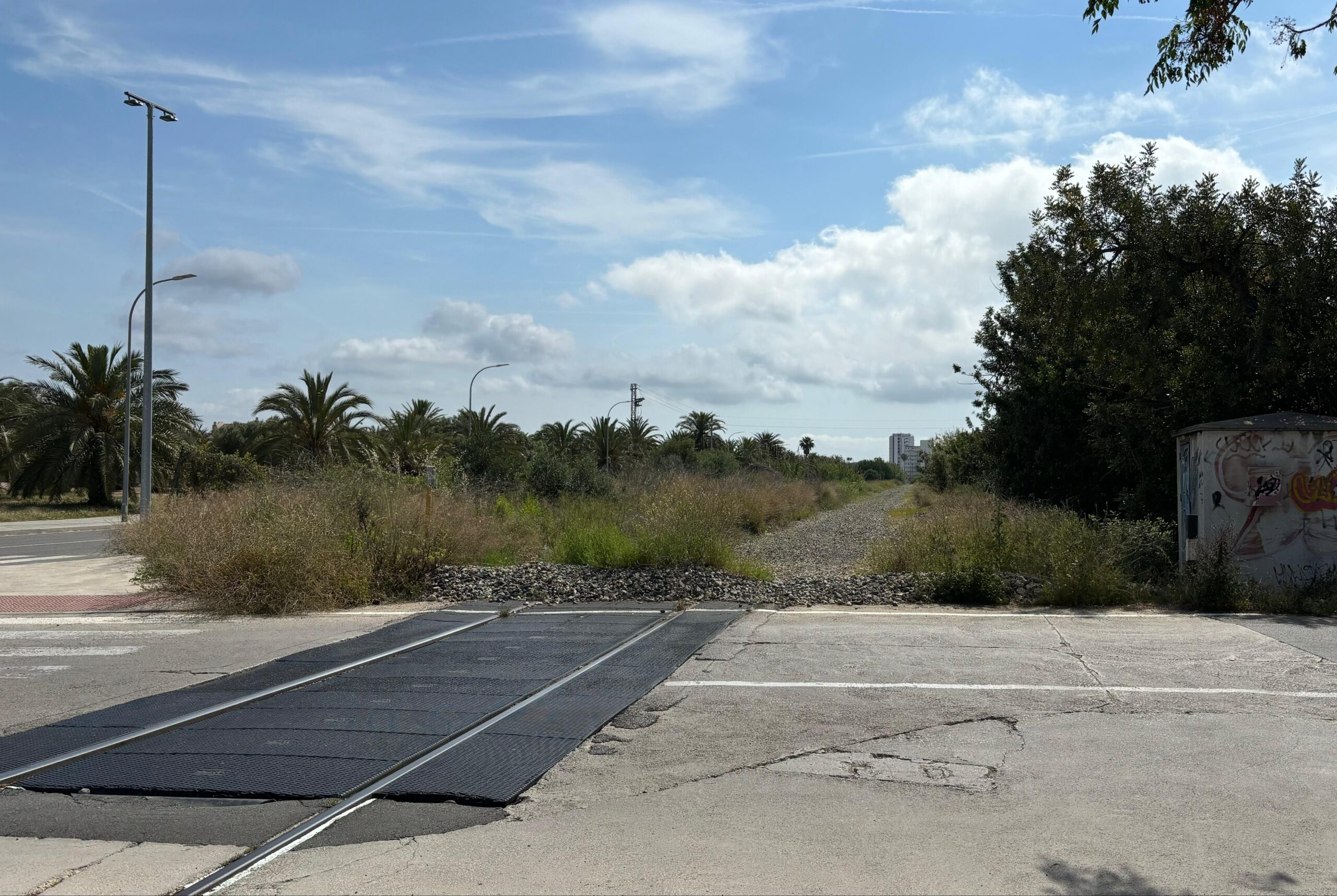 Antic traçat ferroviari al pas per Vilafortuny, on anirà el nou TramCamp