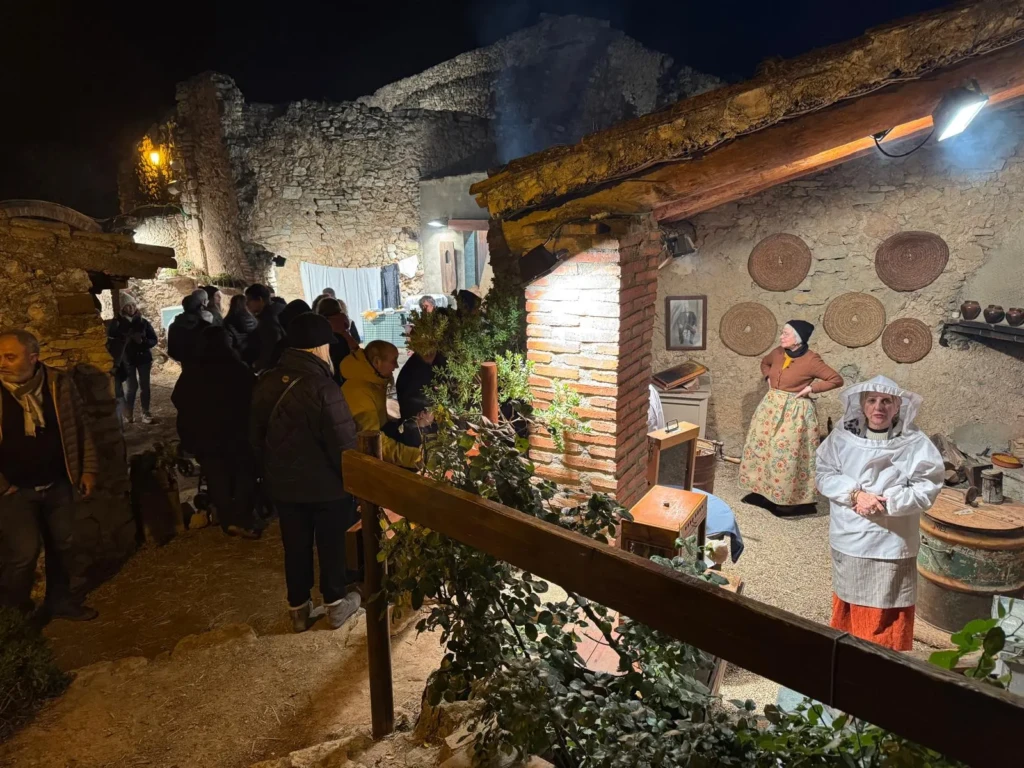 Escena abelles al pessebre de la Masia de Castelló'25