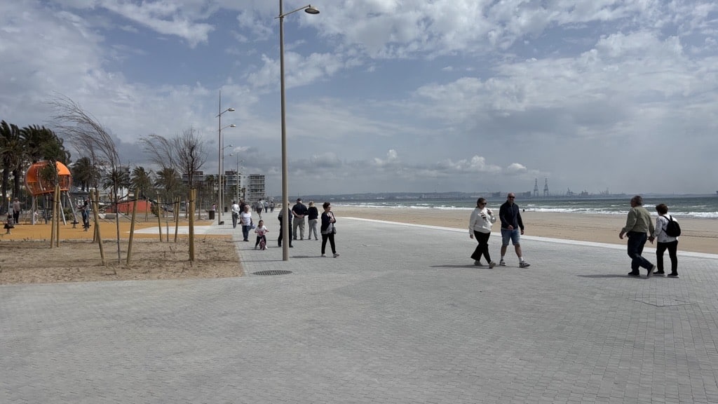 NOU PASSEIG LA PINEDA