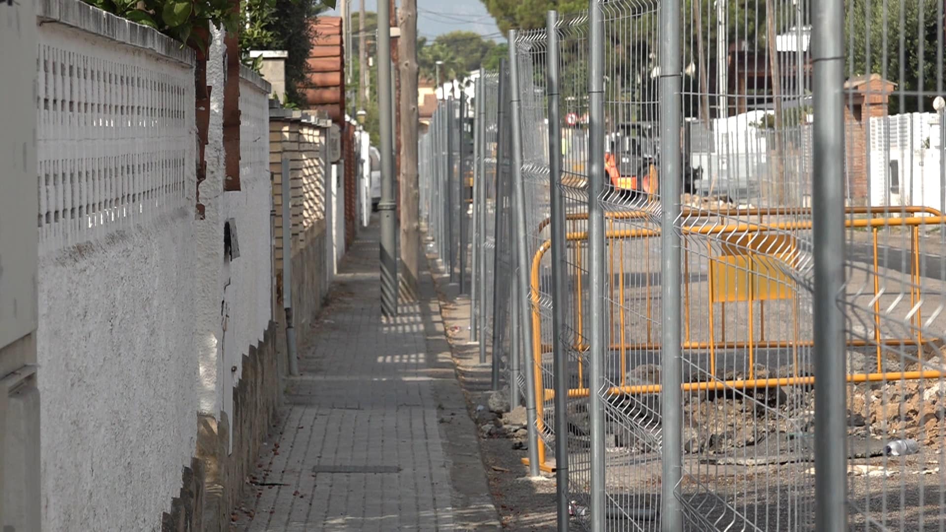 Inici obres al Barri de la Llosa de Cambrils carrer orquidies