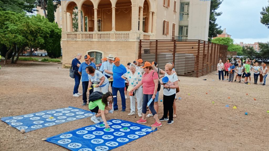 Reus celebra la jornada "Aquest estiu refresca't a la piscina!" per a persones majors de 60 anys