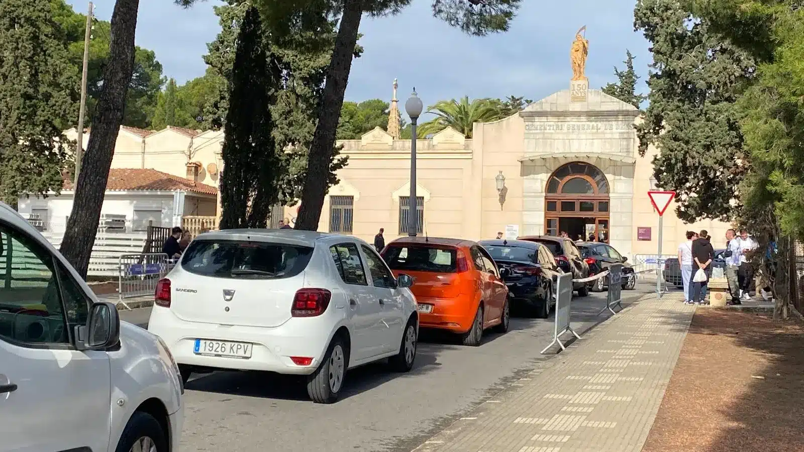 Dispositiu cementiri per tots sants'25