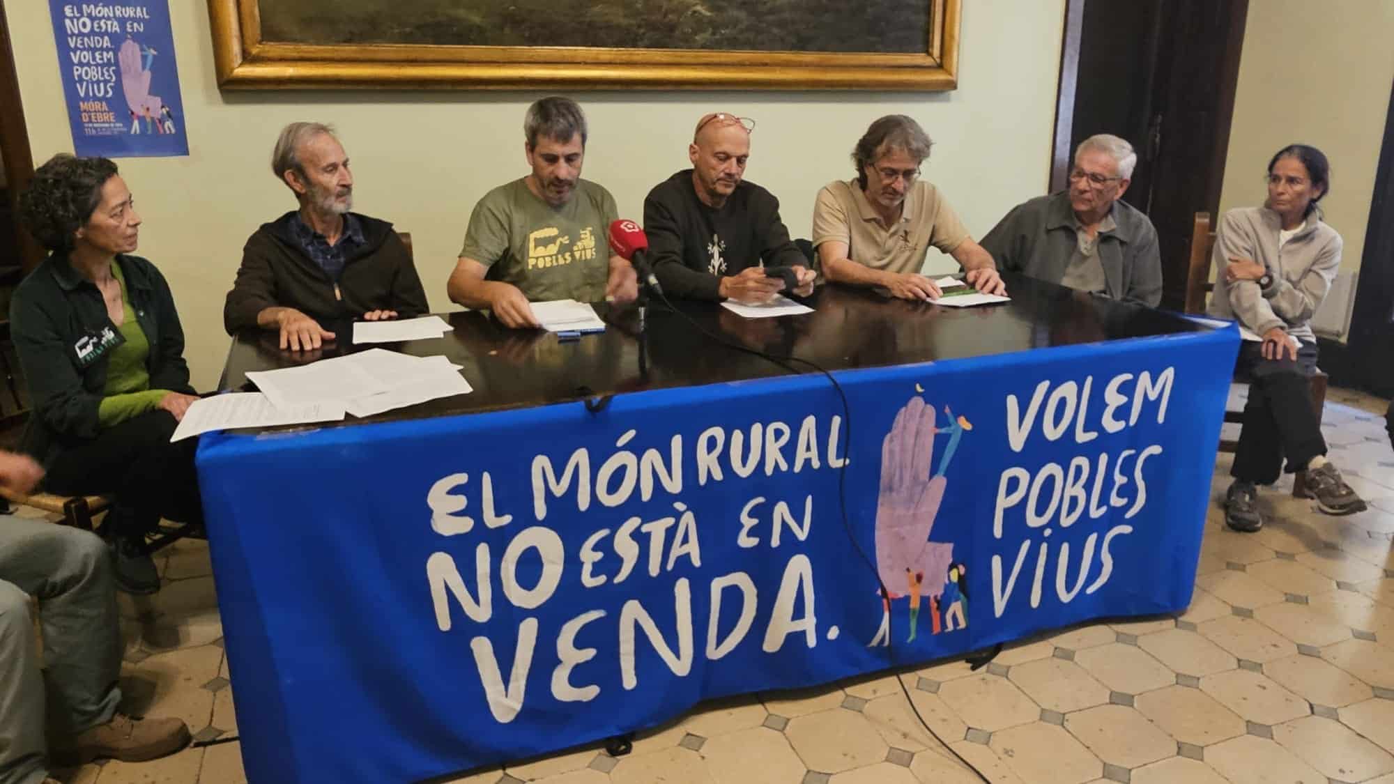 Presentació de la manifestació ‘El món rural no està en venda. Volem pobles vius’
