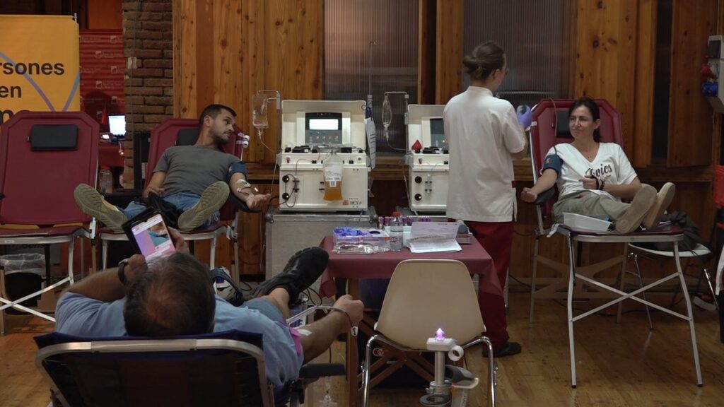 Donants de sang i plasma a la Marató de Donants de Sang a Cal Massó