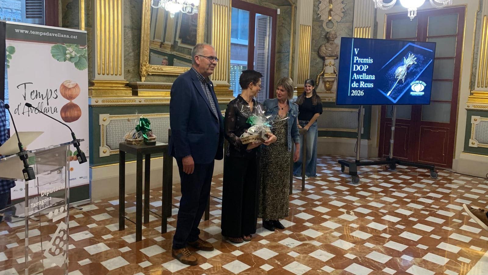 Lliurament d’un dels Premis DOP Avellana de Reus al Palau Bofarull